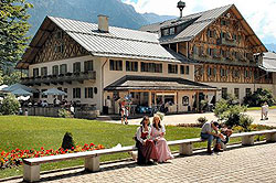 Schlosshotel Linderhof Bild: Schlosshotel