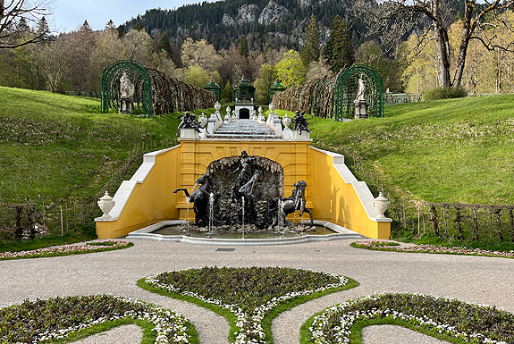 Bild: Kaskade mit Neptunbrunnen