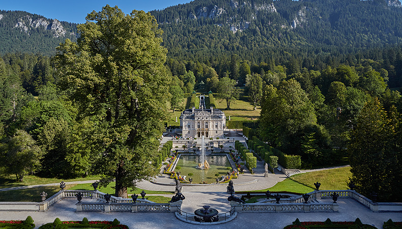 Bild: Blick von den Terrassengärten zum Schloss