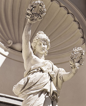Picture: Figure of "Victoria"